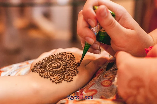 The role of henna