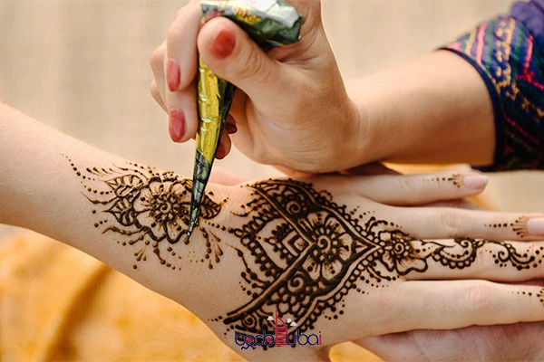 The role of henna